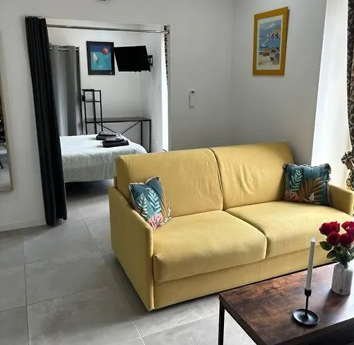 Mozart Cosy Love Room
