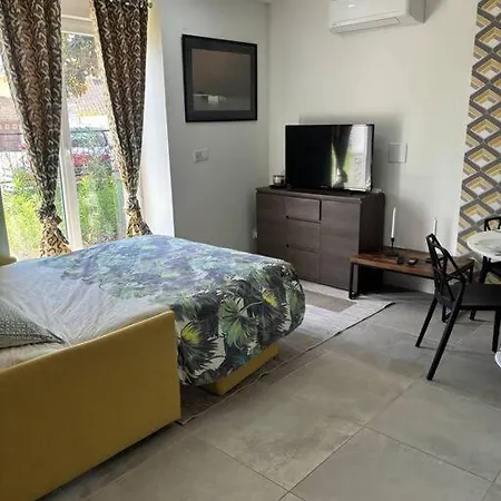 Mozart Cosy Love Room Chasse-sur-Rhône Extérieur photo