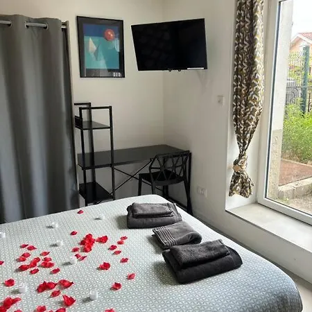 Mozart Cosy Love Room Chasse-sur-Rhône Extérieur photo